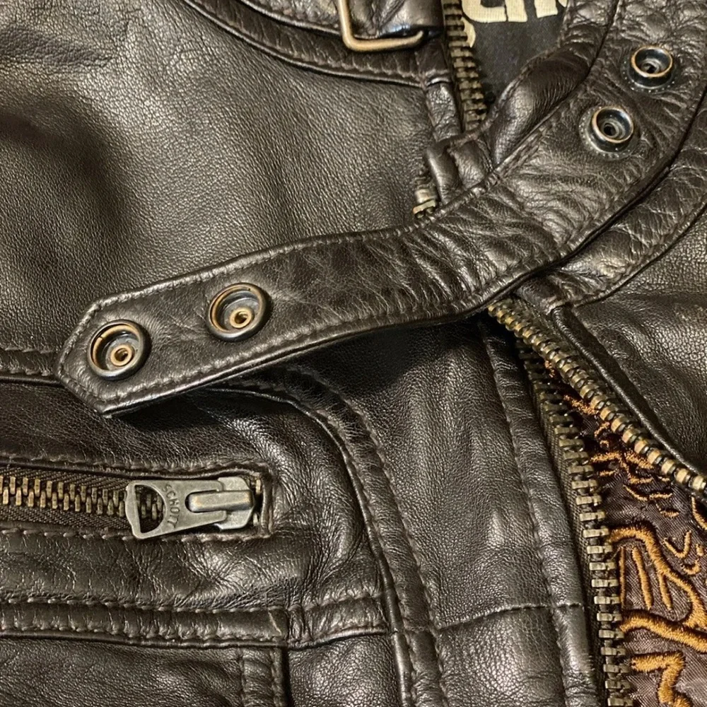 Schott nyc leather jacket. Very soft comfortable and stylish - Picture 4 of 9